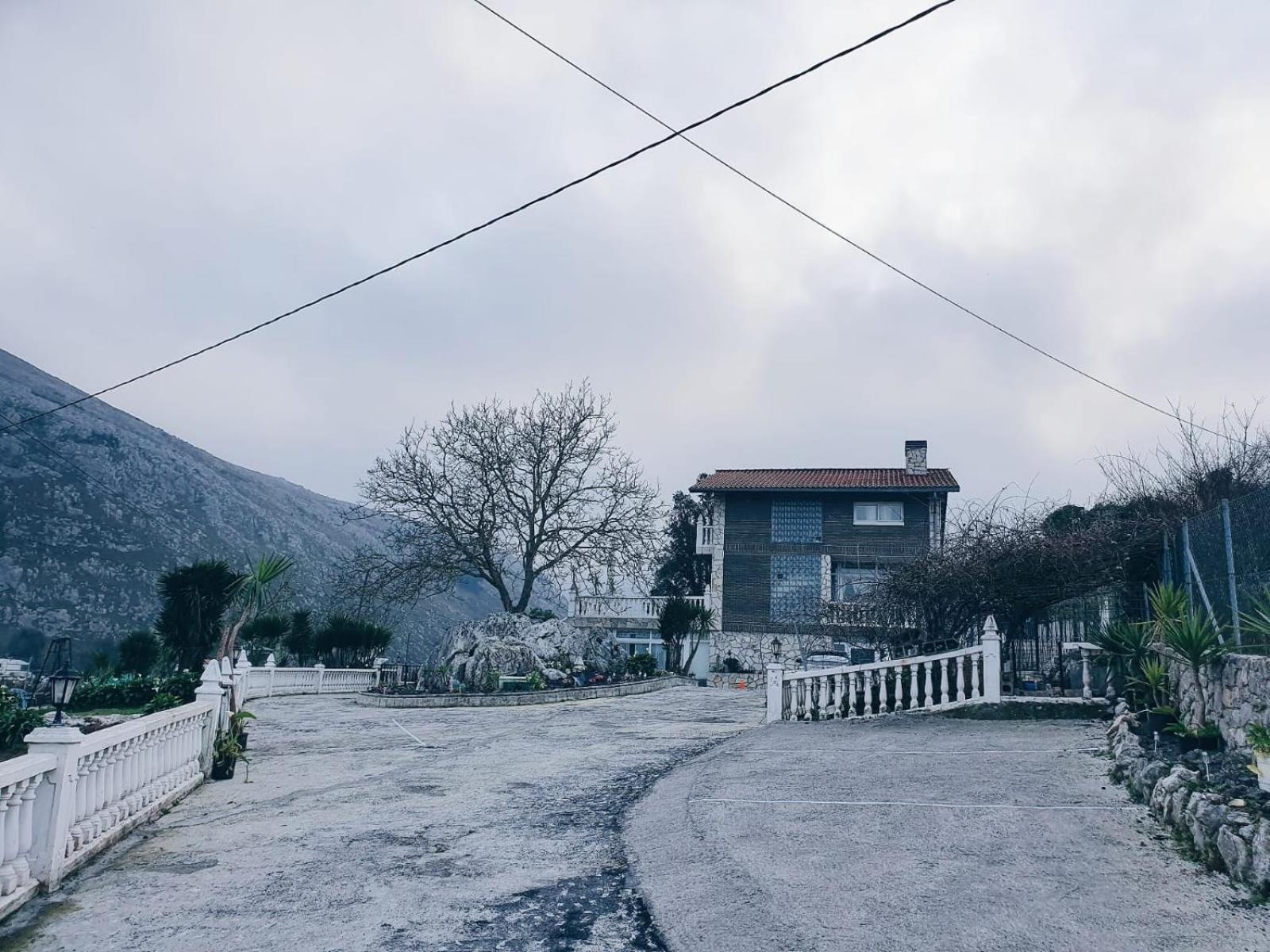 Готель Jmca Кастро-Урдіалес Екстер'єр фото